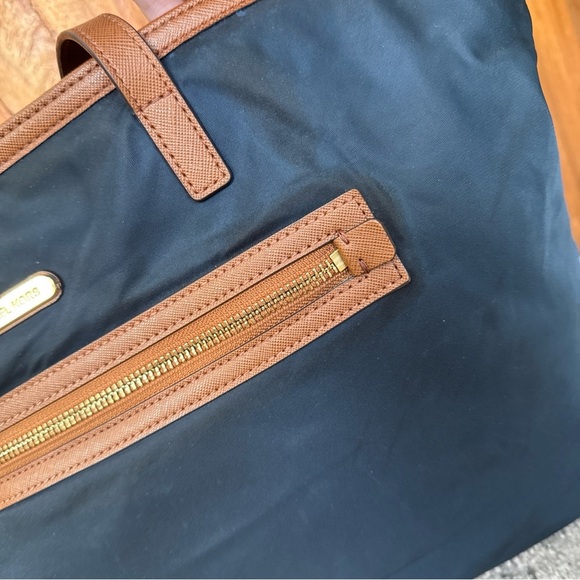 Preowned Michael Kors Kempton Navy Blue Nylon Tote Shoulder Handbag Purse P - Picture 4 of 13